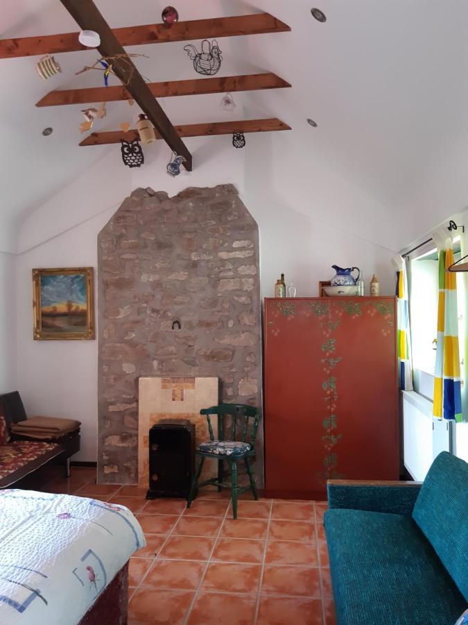 Back2Roots - Beautifully Restored Cottage, Doochary Exterior foto